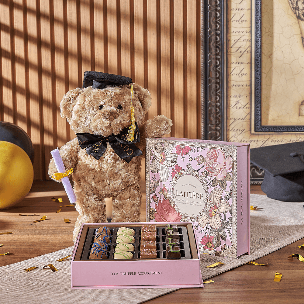 Teddy Bear with Graduation Cap – how the gift is presented