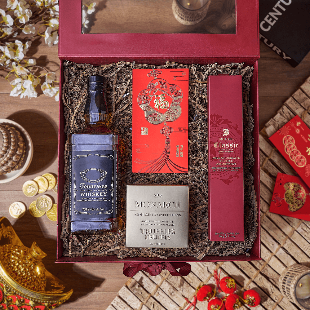 Whiskey Box for Chinese New Year – how the gift is presented