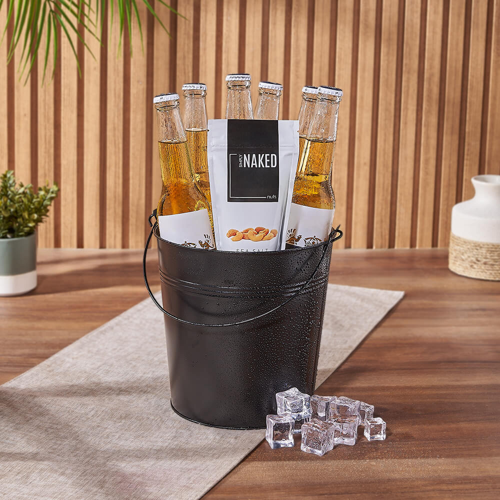 Simply Naked Cashews Beer Bucket – how the gift is presented