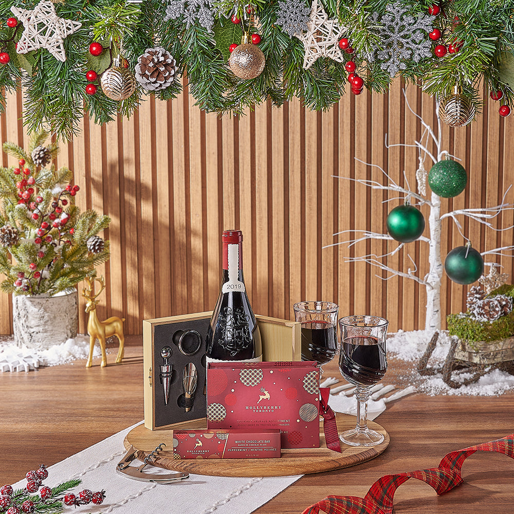 Hollyberry Wine Gift Basket – how the gift is presented