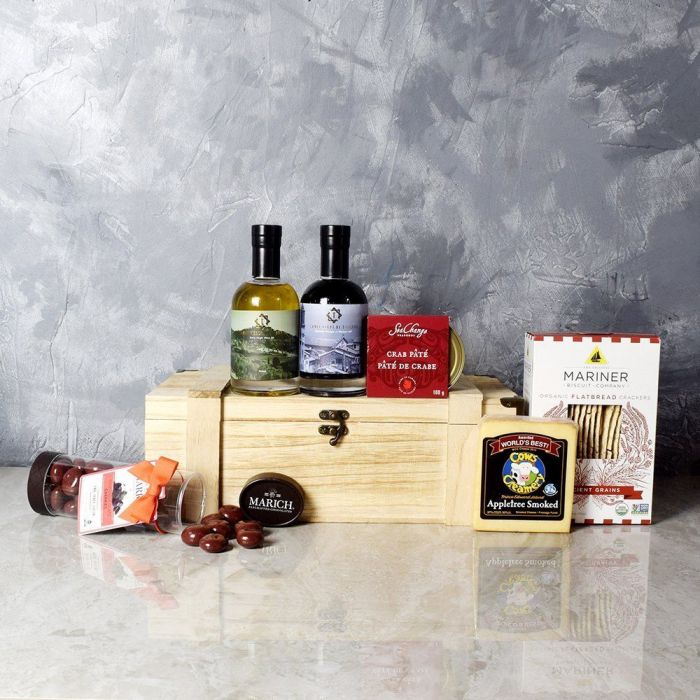 Gourmet Snack Crate with Artisan Treats – how the gift is presented