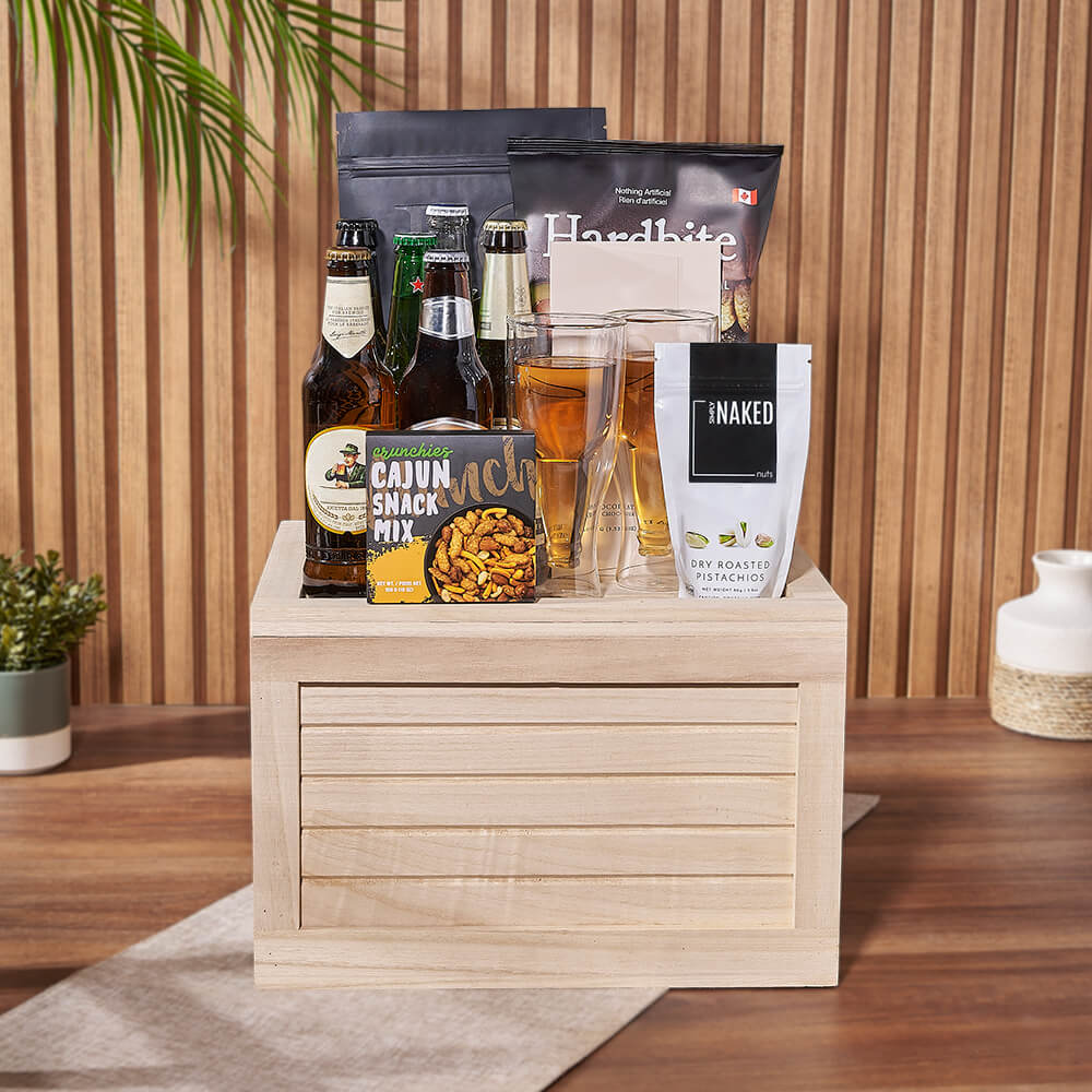 Medium Beer and Gourmet Snack Gift Crate – how the gift is presented