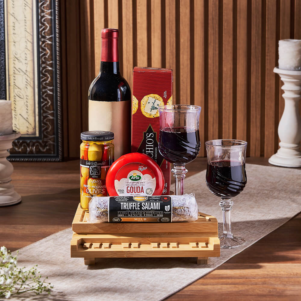 Grand Piano & Wine Gift Basket – how the gift is presented