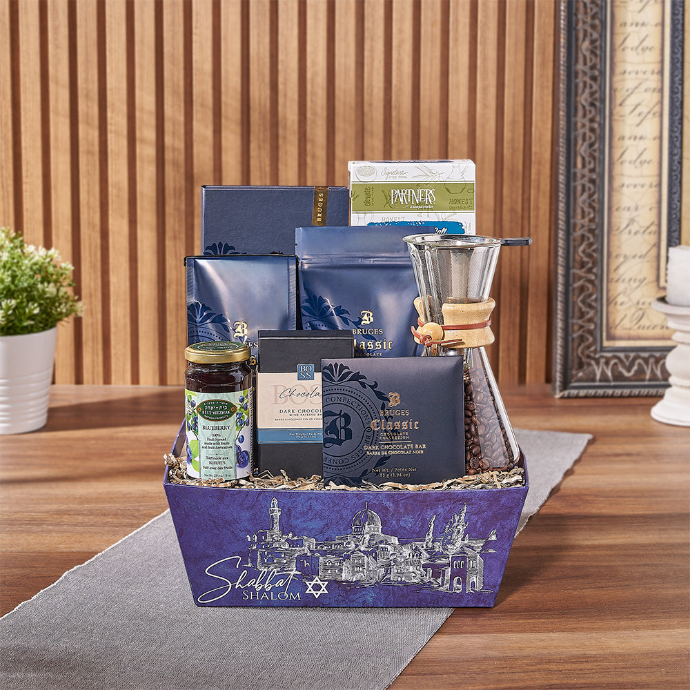 Kosher Shabbat Shalom Market Tray with Gourmet Coffee and Chocolate – how the gift is presented