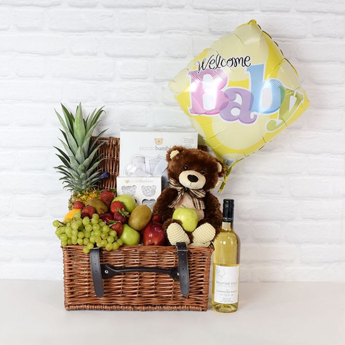 Baby Essentials with Wine Gift Basket – how the gift is presented