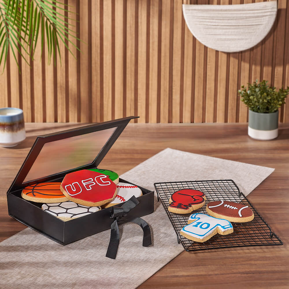 Cookie Box with Sports Designs – how the gift is presented