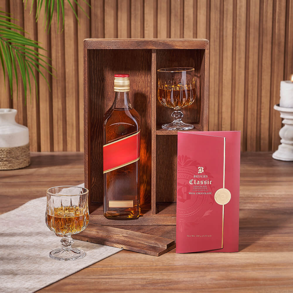 Whiskey Chocolate and Decanter Basket – how the gift is presented