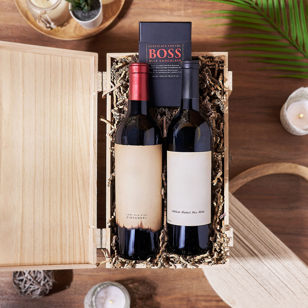 Wine Crate with Chocolate Bar – how the gift is presented