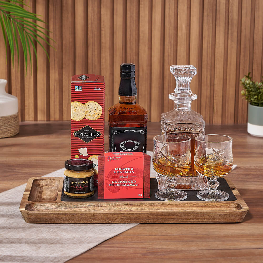 Ferguson Whiskey Glass and Cracker Set – how the gift is presented