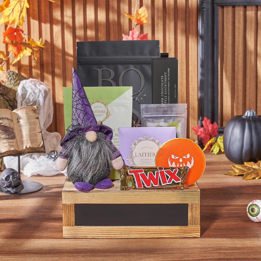 Deluxe Halloween Gourmet Treats Gift Basket – how the gift is presented
