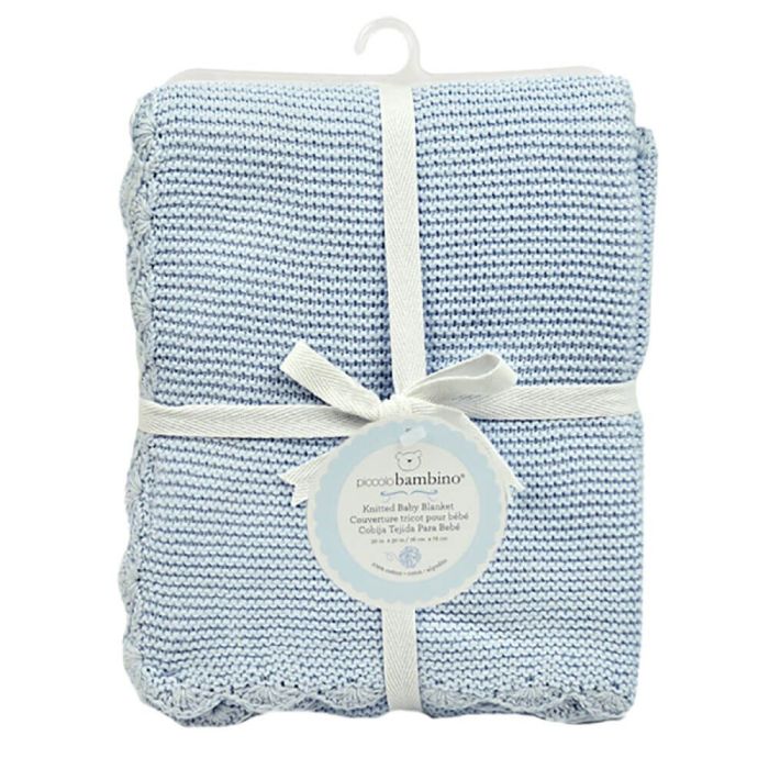 Champagne Baby Basket with Blanket – how the gift is presented