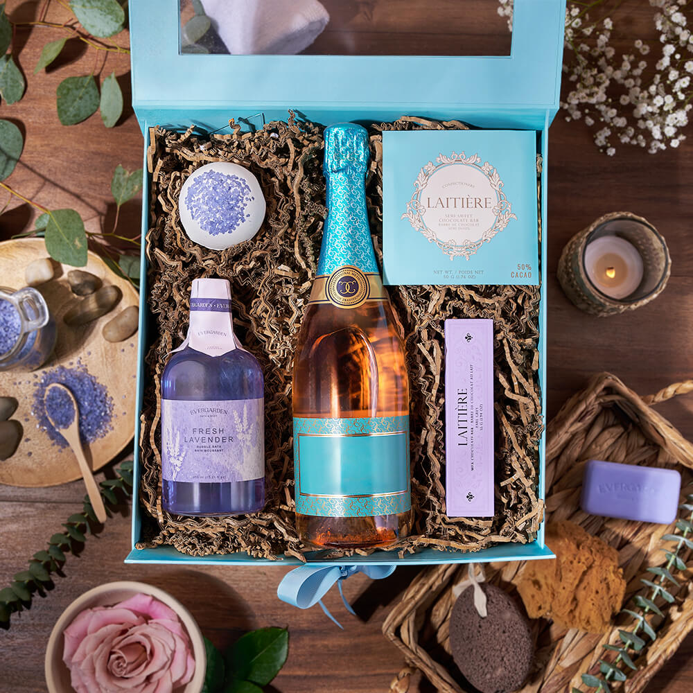 Sparkling Wine and Bath Bomb Gift – how the gift is presented