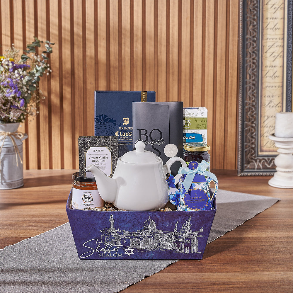 Hanukkah Kosher Gift Basket with Tea – how the gift is presented