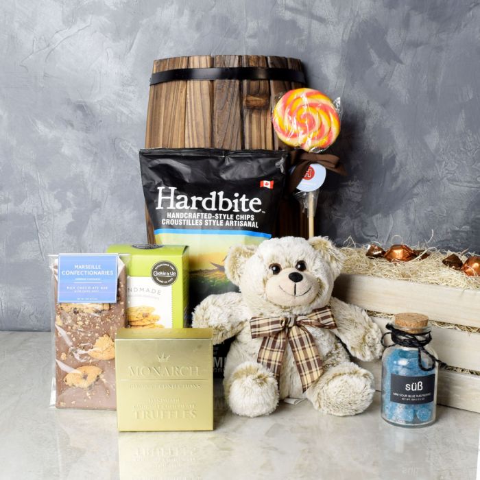 Snack Crate with Plush Bear – how the gift is presented