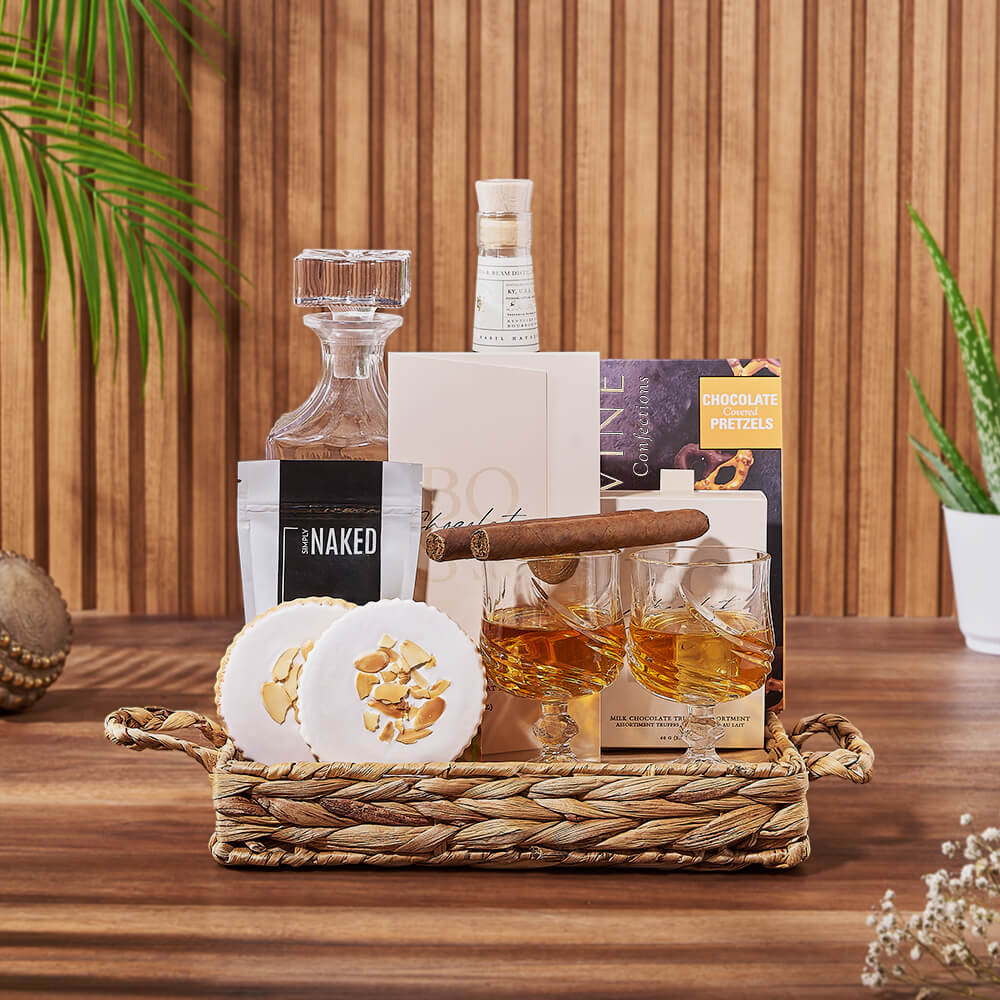 Whiskey Gift Set in Woven Tray with Decanter and Glasses – how the gift is presented