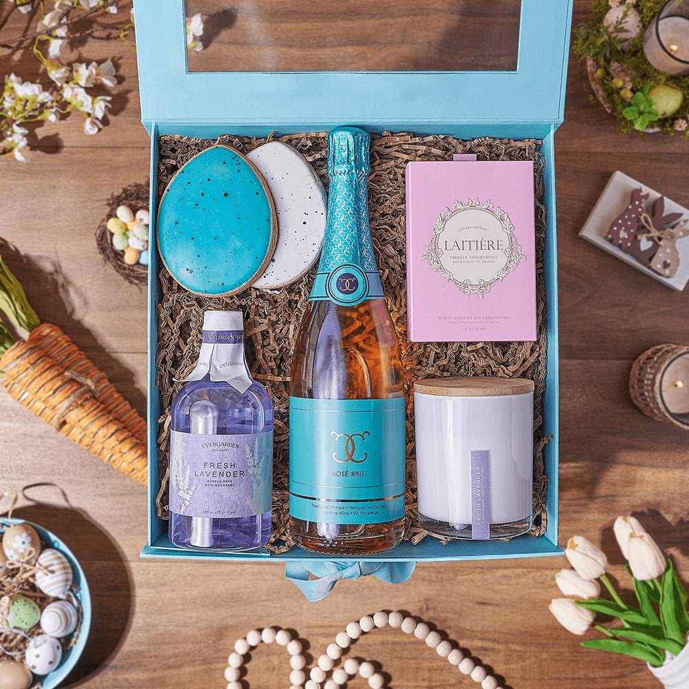 Sparkling Wine and Lavender Easter Box – how the gift is presented