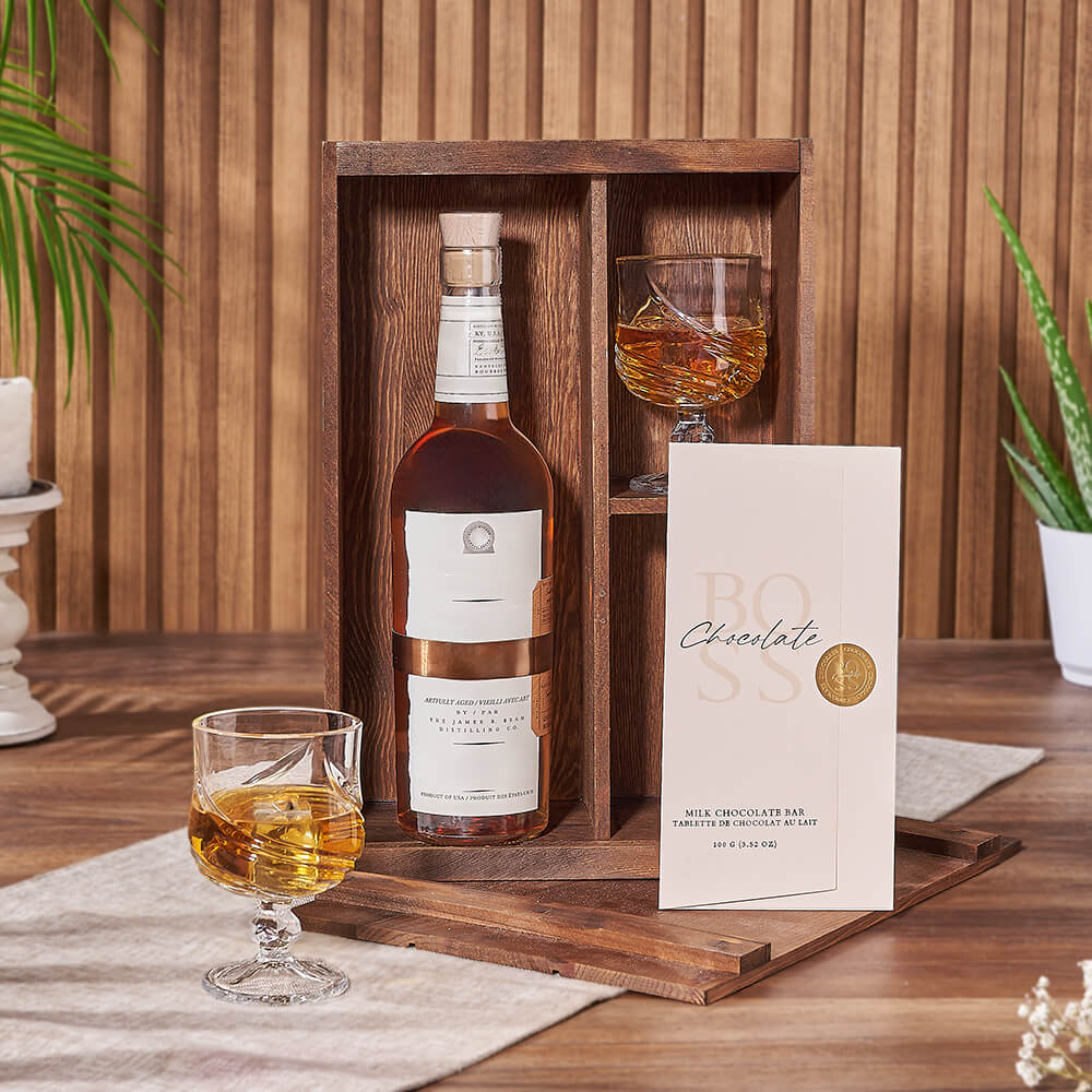 Whiskey Decanter Gift Set with Boss Milk Chocolate and Snifter Glasses – how the gift is presented