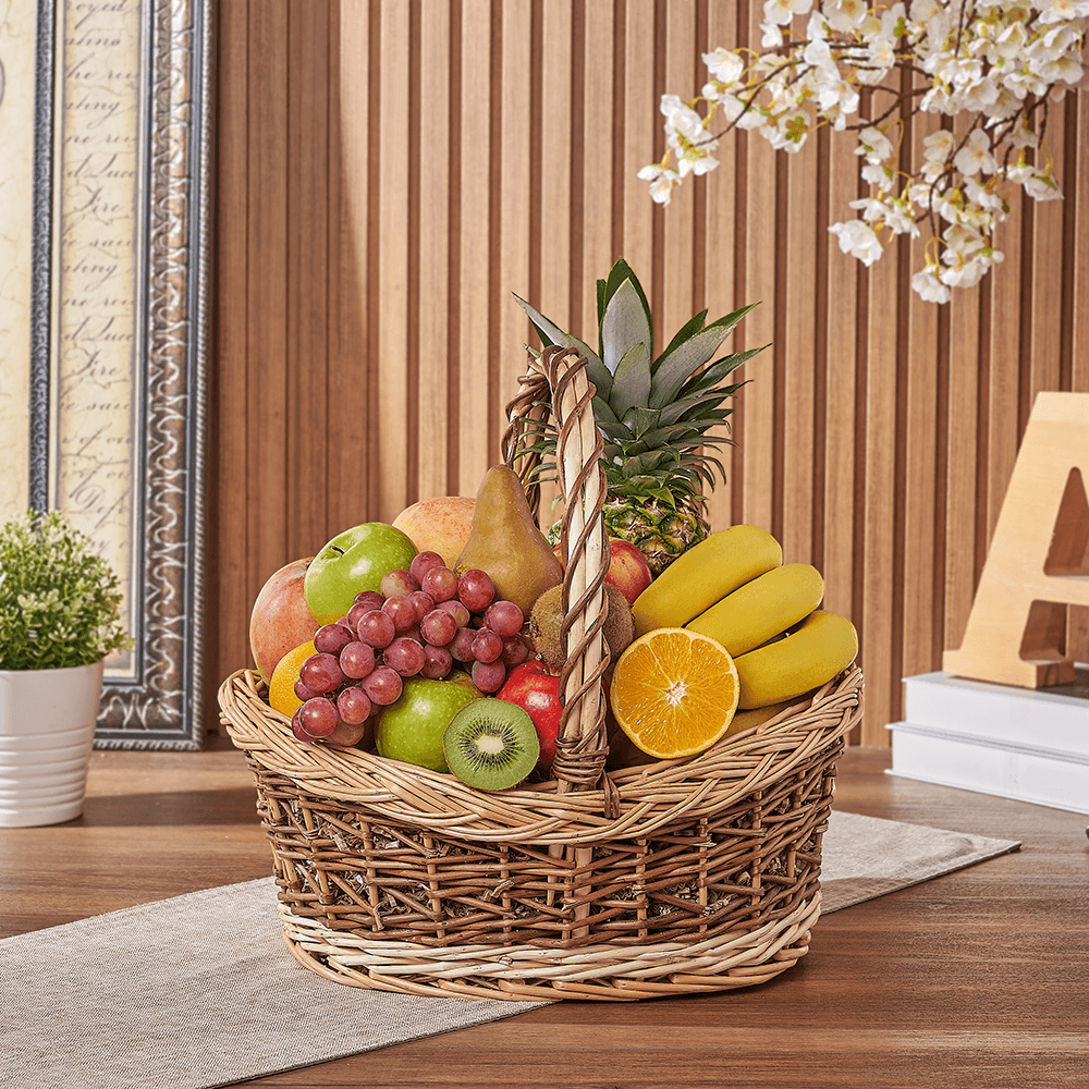 Halal Fresh Fruit Wicker Basket – how the gift is presented