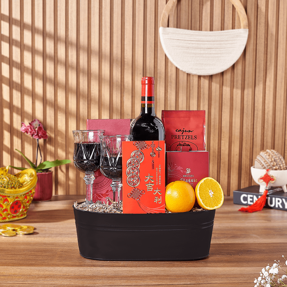 Black Bucket Wine and Chocolate Gift – how the gift is presented