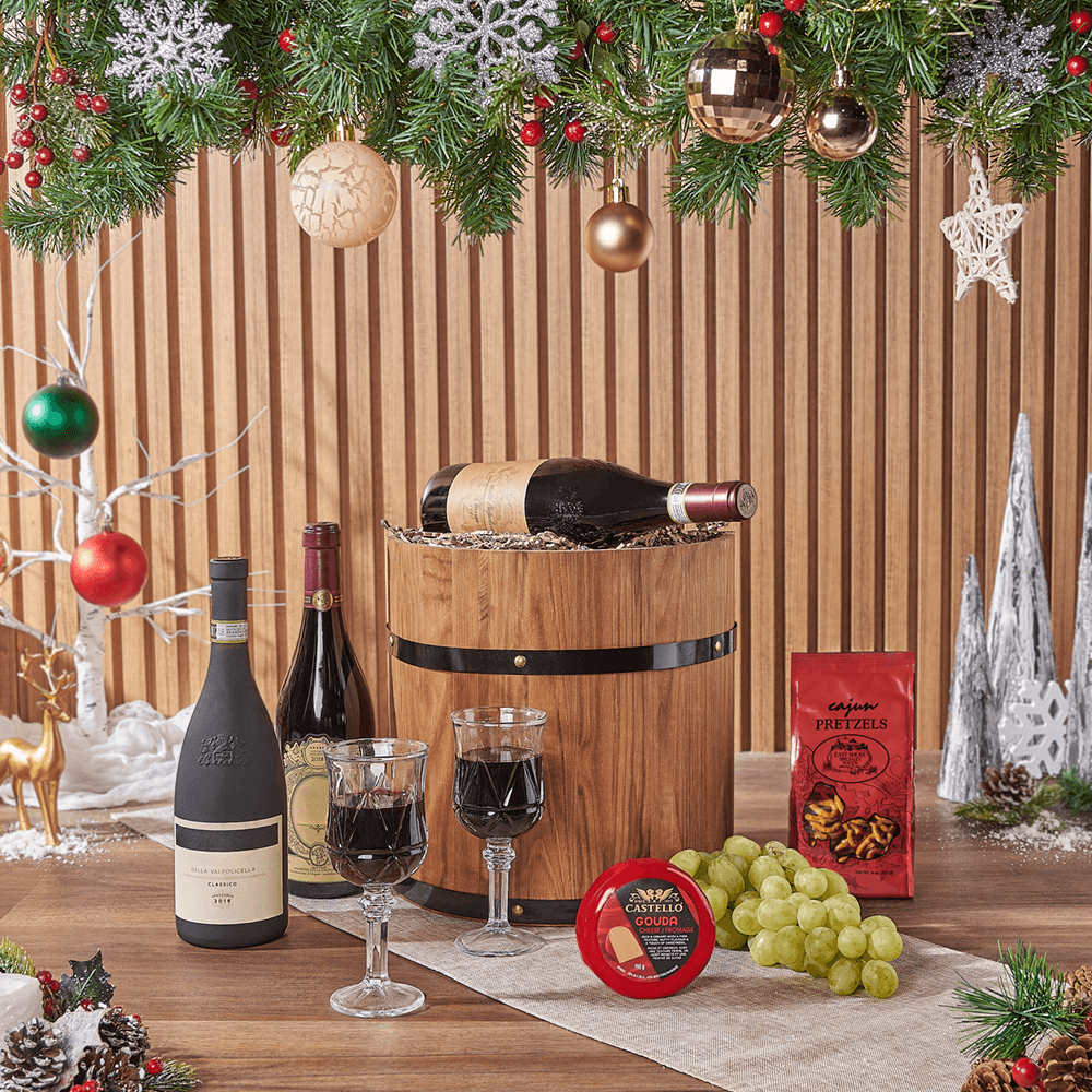 Wine and Cheese Christmas Basket – how the gift is presented