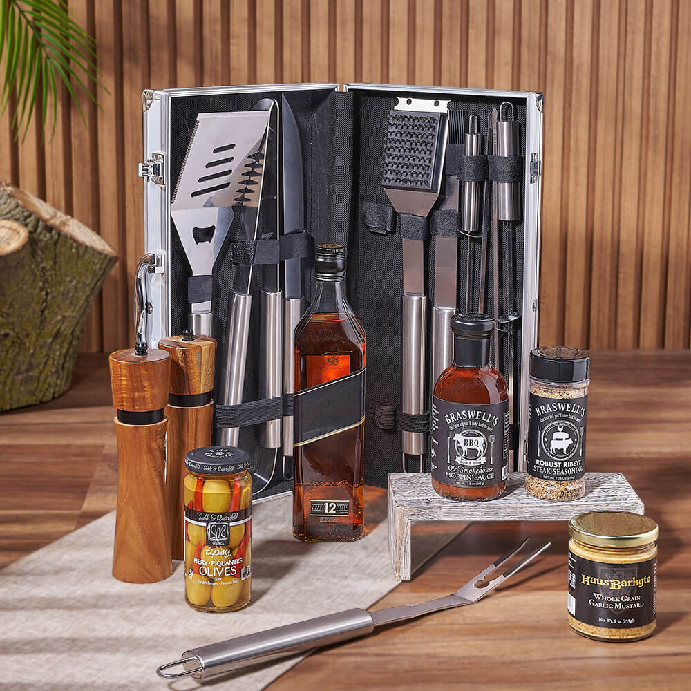 Grillmaster Whiskey Gift Basket with Mustard – how the gift is presented
