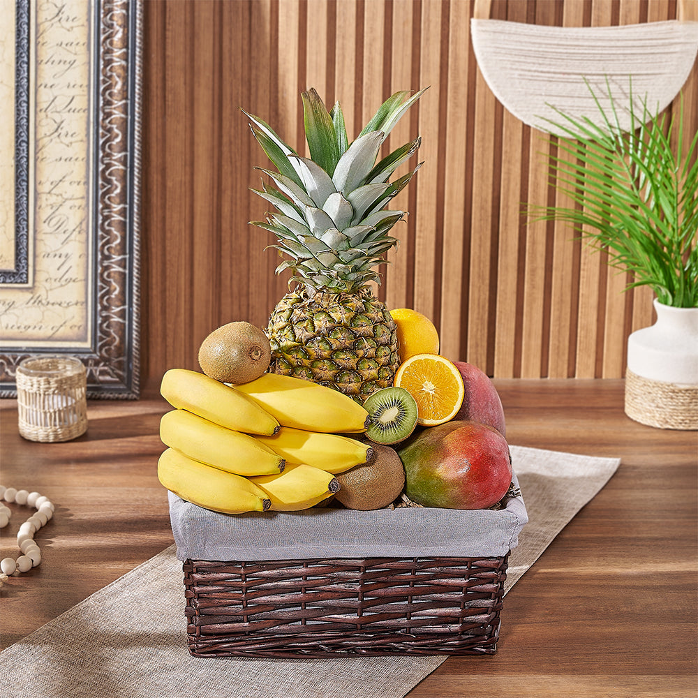 Seasonal Fresh Fruit Gift Basket – how the gift is presented