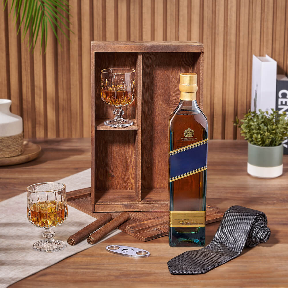Gentleman's Whiskey & Cigar Crate – how the gift is presented