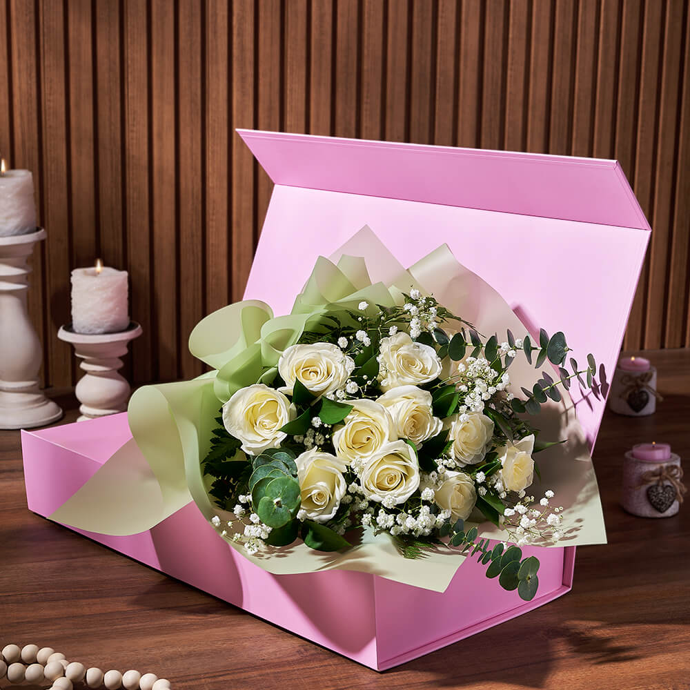 White Rose and Greenery Bouquet – how the gift is presented