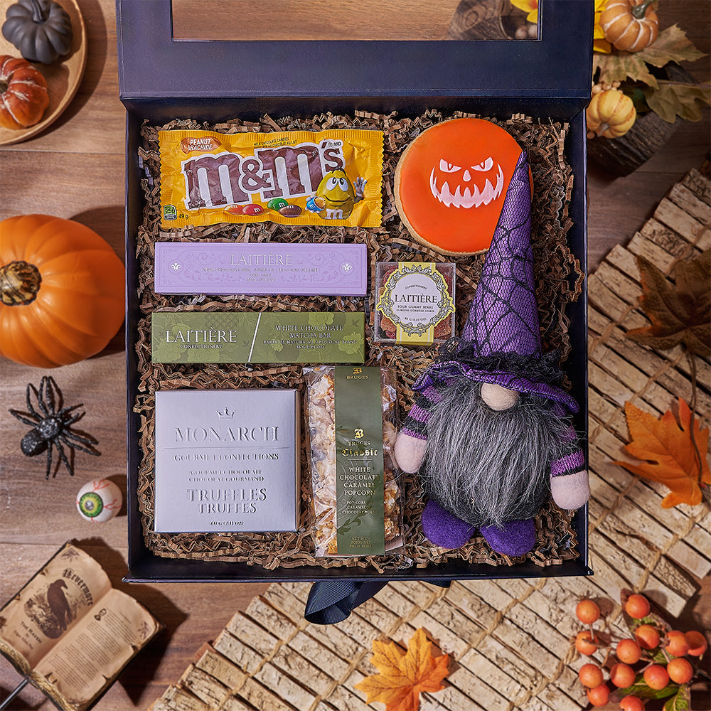 Halloween Wizard Plush Treats Box – how the gift is presented